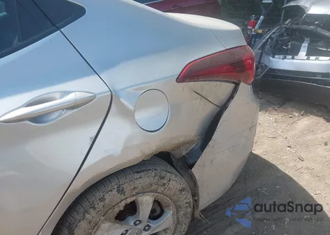 2015 Hyundai Elantra Se из США, поврежденный, VIN 5NPDH4AE0FH581099